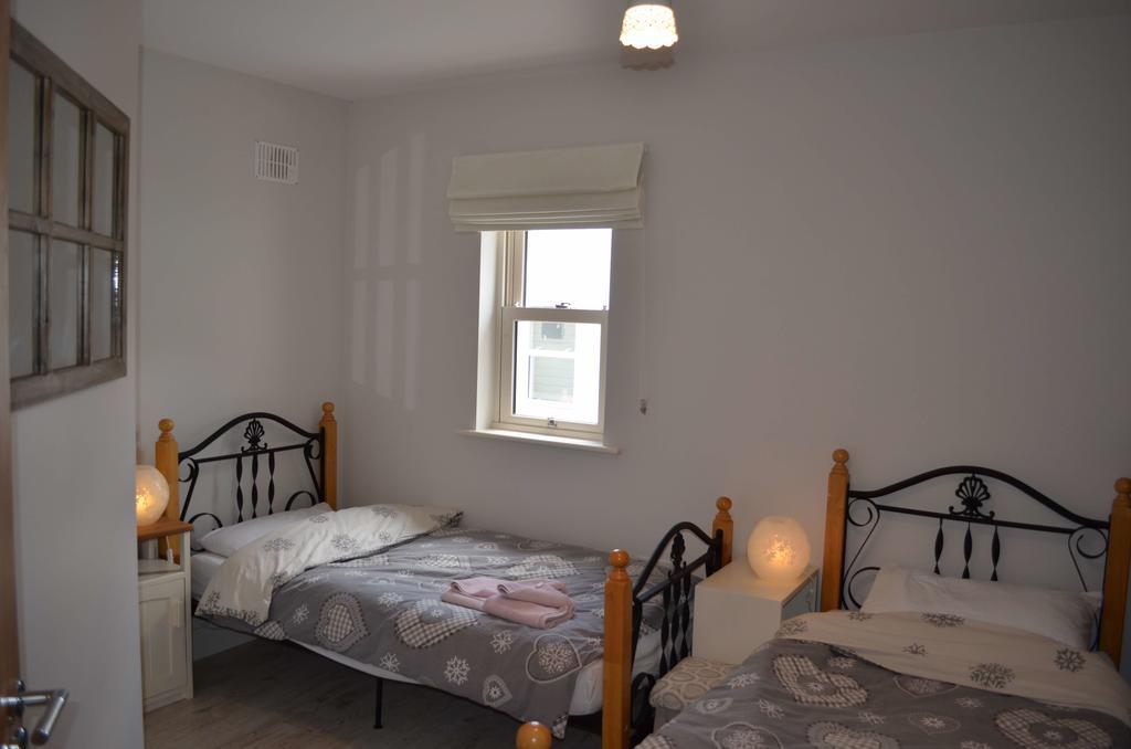 Galway Coast Cottages Barna  Εξωτερικό φωτογραφία